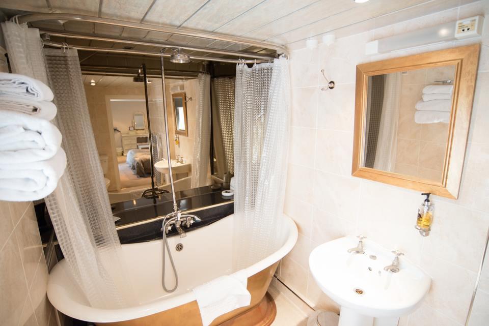 The Treebridge Hotel Nunthorpe Zimmer foto